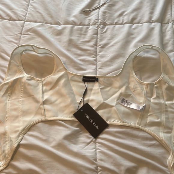 Pretty little thing corset top - Picture 5 of 10